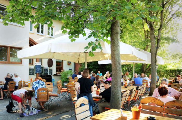 Wirtshaus Zom Schiller in Fellbach: Im Biergarten die Seele baumeln lassen