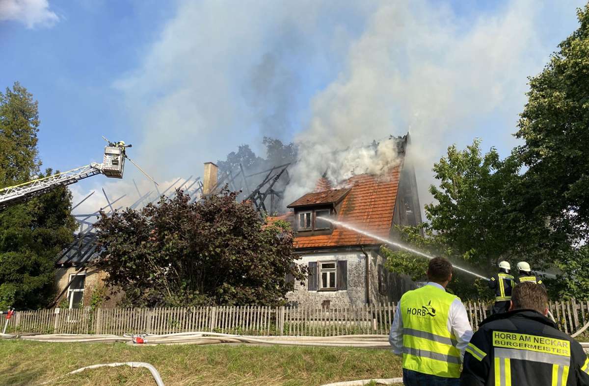 Horb am Neckar: Hoher Schaden bei Großbrand in Schreinerei