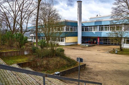 Das Raichberg-Schulzentrum käme mit hinein in den Glasfaserausbau –  wenn es in Ebersbach genug Anschlussbereitschaft  gibt. Foto: Staufenpress