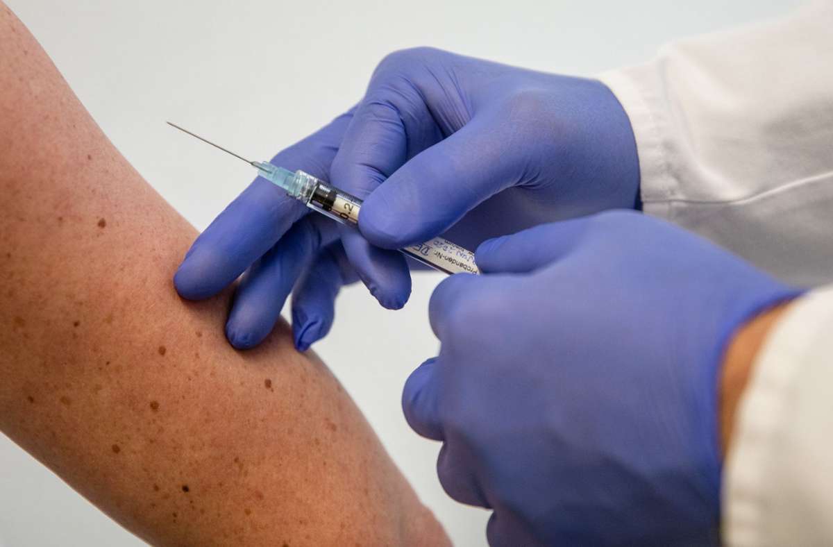 Coronavirus: Britischer Impfstoff könnte zweifach wirken