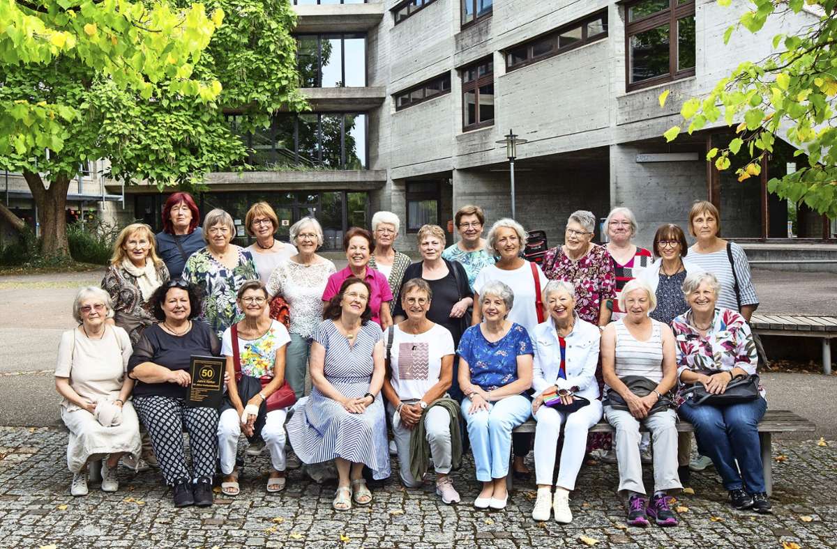 Esslinger Mädchenklasse: Warum  23 Frauen mit 50 Jahren Verspätung ihr Abi feierten