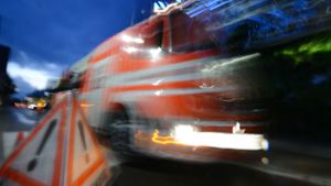 Feuer verursacht über 500.000 Euro Schaden – Zwei Verletzte