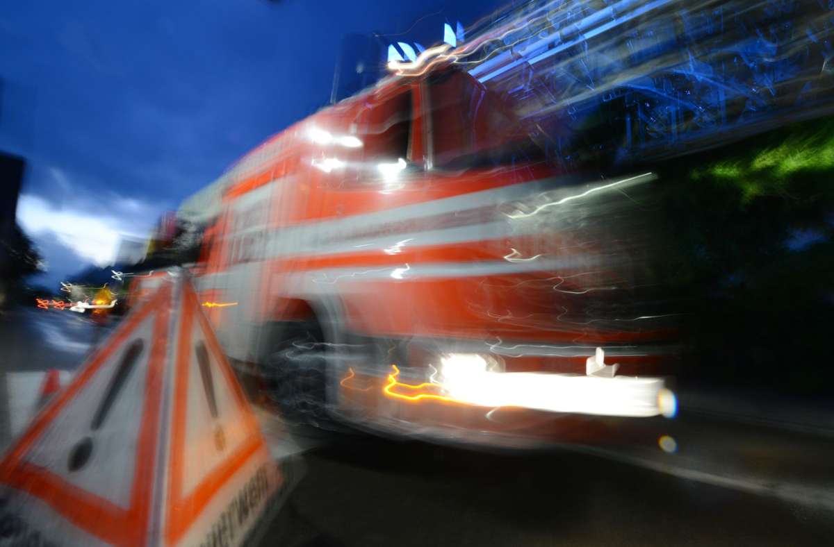 Esslingen: Feuerwehr muss wegen Gasgeruch ausrücken