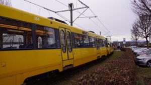 Unbekannter onaniert vor 22-Jähriger in Stadtbahn – Zeugen gesucht