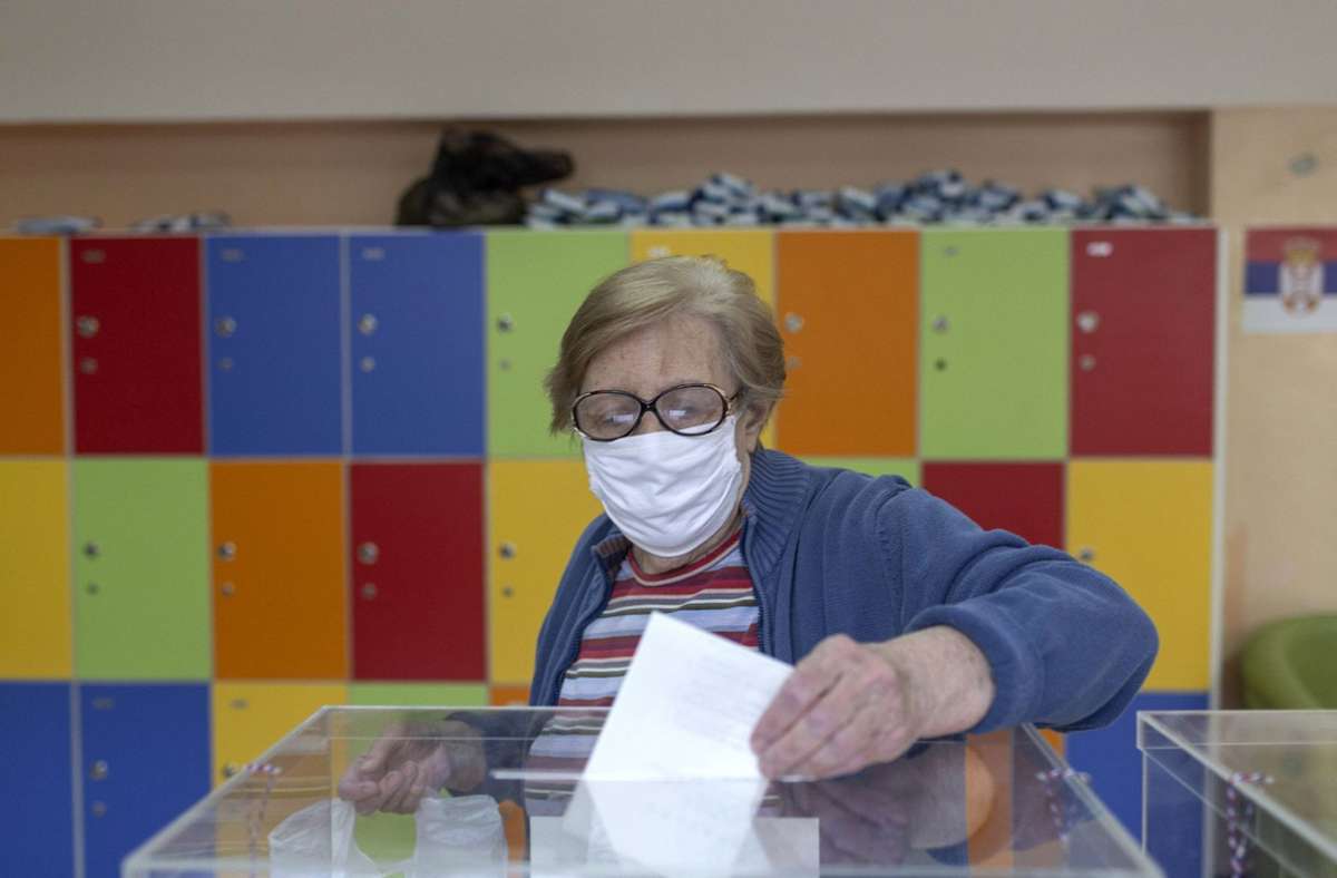 Parlamentswahlen in Serbien: Beobachter gehen von geringerer Wahlbeteiligung aus