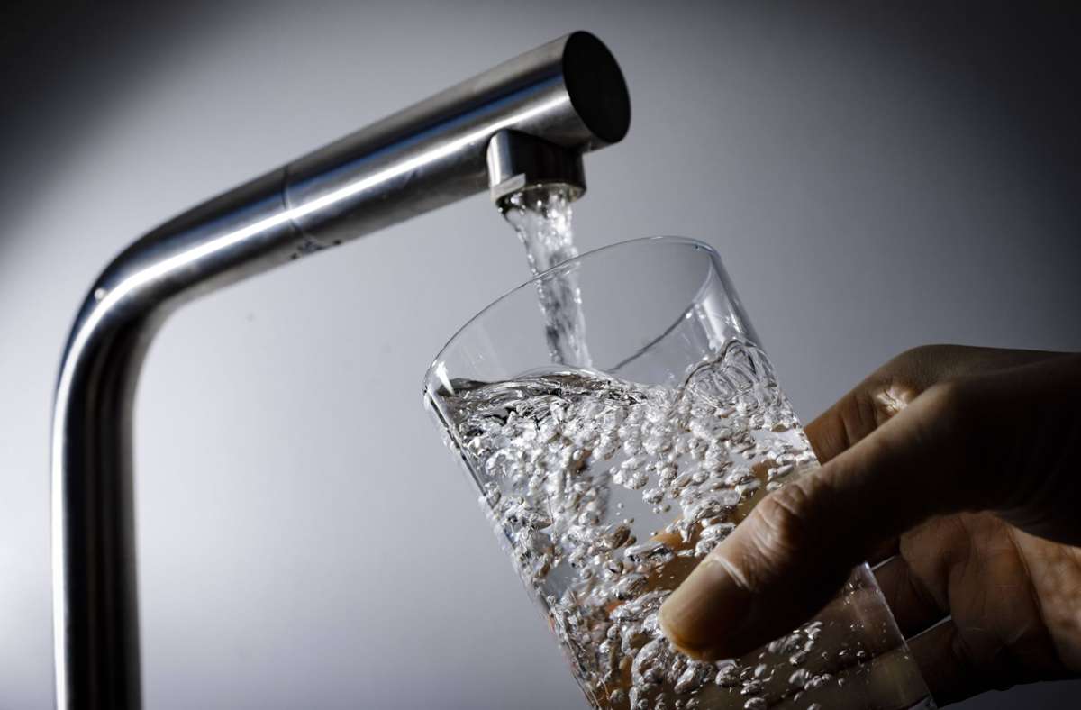 Leitungswasser kann in Deutschland ohne Bedenken getrunken werden Foto: imago images/photothek/Thomas Trutschel