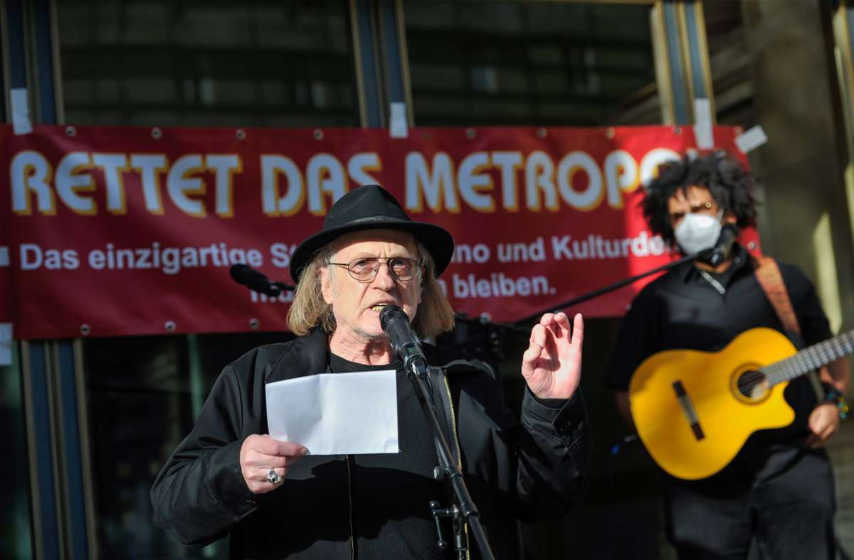 Demo für spartenübergreifenden Kulturort: Initiative „Rettet das Metropol“ – Es ist noch was zu tun