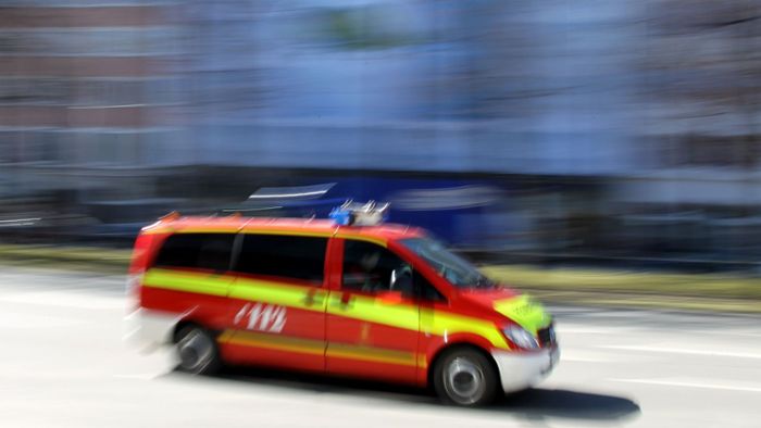 Feuer in Schulgebäude und Wohnheim gelegt – Polizei sucht Zeugen